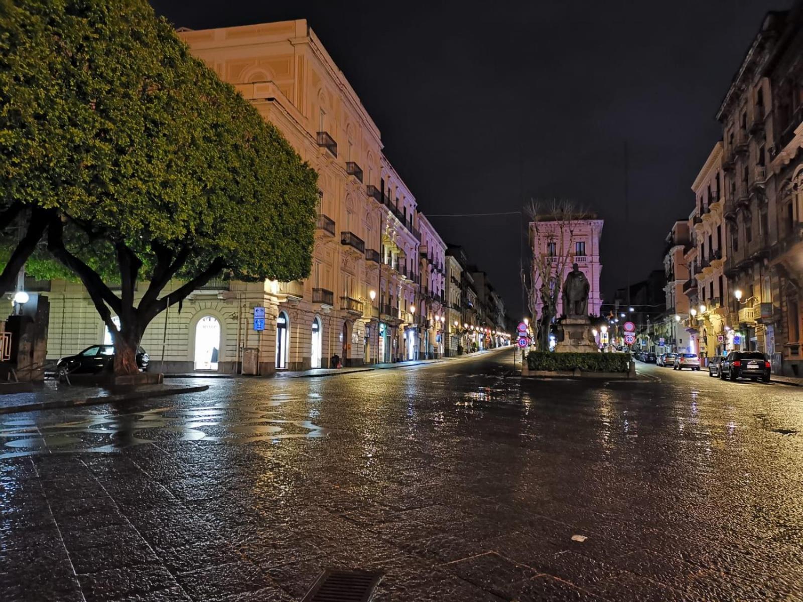 Bed and Breakfast Residenza Del Turista Catania Exterior foto
