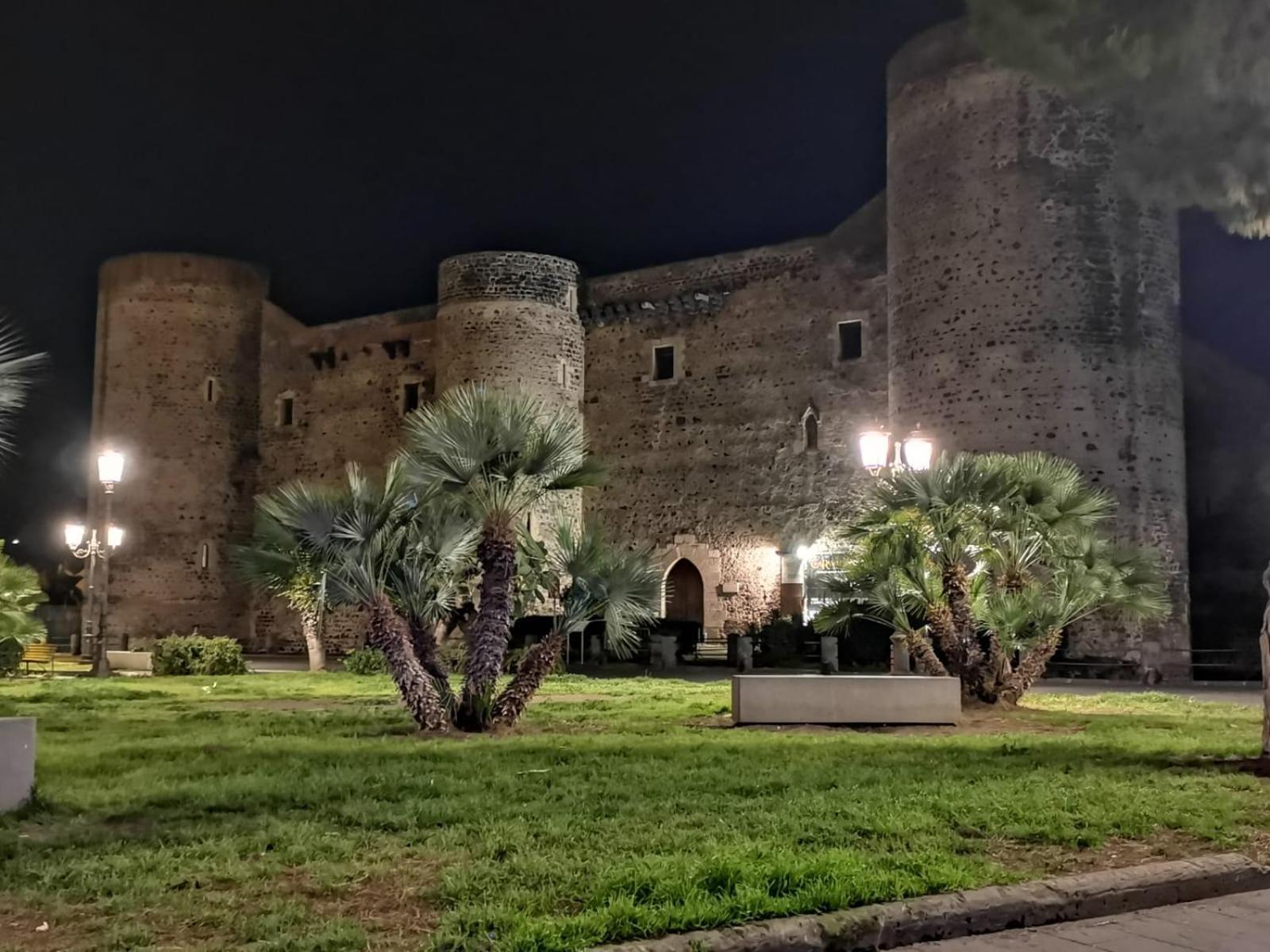 Bed and Breakfast Residenza Del Turista Catania Exterior foto